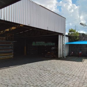 Pavilhão com 2500m², no bairro Pioneiro em Caxias do Sul para Comprar
