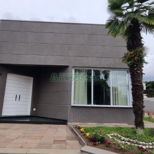 Casa com 200m², 3 dormitórios, 2 vagas, no bairro Santa Catarina em Caxias do Sul para Comprar