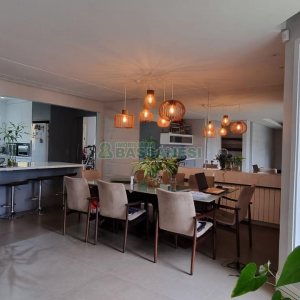 Casa com 200m², 3 dormitórios, 2 vagas, no bairro Santa Catarina em Caxias do Sul para Comprar