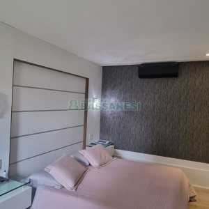 Casa com 200m², 3 dormitórios, 2 vagas, no bairro Santa Catarina em Caxias do Sul para Comprar