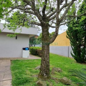 Casa com 200m², 3 dormitórios, 2 vagas, no bairro Santa Catarina em Caxias do Sul para Comprar