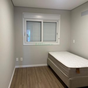 Apto Mobiliado com 129m², 3 dormitórios, no bairro Petrópolis em Caxias do Sul para Alugar