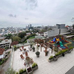 Apto Mobiliado com 129m², 3 dormitórios, no bairro Petrópolis em Caxias do Sul para Alugar