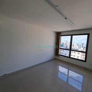 Sala com 129m², 1 vaga, no bairro Centro em Caxias do Sul para Alugar