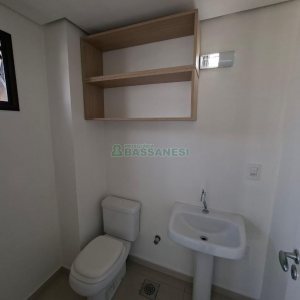 Sala com 129m², 1 vaga, no bairro Centro em Caxias do Sul para Alugar