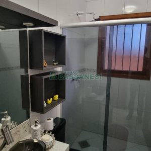 Casa com 131m², 2 dormitórios, 1 vaga, no bairro Vila Verde em Caxias do Sul para Comprar