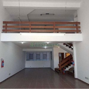 Loja com 247m², no bairro Centro em Caxias do Sul para Alugar