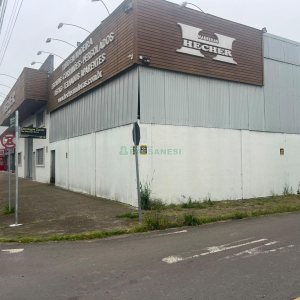 Pavilhão com 750m², no bairro São José em Caxias do Sul para Alugar
