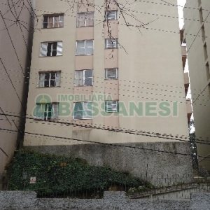 Apartamento com 46m², 1 dormitório, no bairro Centro em Caxias do Sul para Alugar