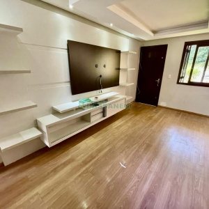 Sobrado com 121m², 3 dormitórios, 2 vagas, no bairro Ana Rech em Caxias do Sul para Alugar