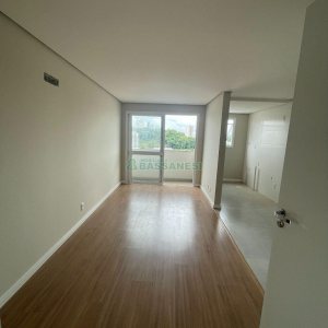 Apartamento com 58m², 2 dormitórios, 1 vaga, no bairro Rio Branco em Caxias do Sul para Comprar