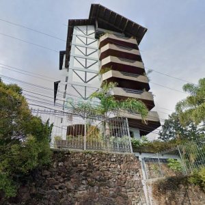 Apartamento com 322m², 3 dormitórios, 4 vagas, no bairro Madureira em Caxias do Sul para Comprar