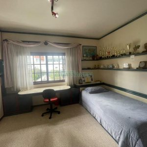 Apartamento com 322m², 3 dormitórios, 4 vagas, no bairro Madureira em Caxias do Sul para Comprar