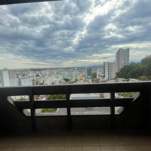 Apartamento com 322m², 3 dormitórios, 4 vagas, no bairro Madureira em Caxias do Sul para Comprar