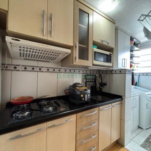 Apartamento com 52m², 2 dormitórios, 1 vaga, no bairro De Zorzi em Caxias do Sul para Alugar