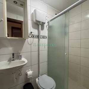 Apartamento com 52m², 2 dormitórios, 1 vaga, no bairro De Zorzi em Caxias do Sul para Alugar