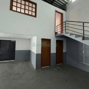 Pavilhão com 216m², no bairro Salgado Filho em Caxias do Sul para Alugar