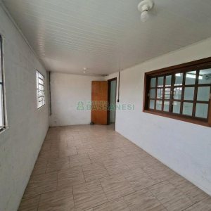 Pavilhão com 216m², no bairro Salgado Filho em Caxias do Sul para Alugar