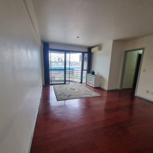 Apto Mobiliado com 84m², 2 dormitórios, 1 vaga, no bairro Centro em Caxias do Sul para Alugar