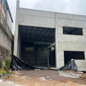 Pavilhão com 270m², no bairro Nossa Senhora de Fátima em Caxias do Sul para Alugar