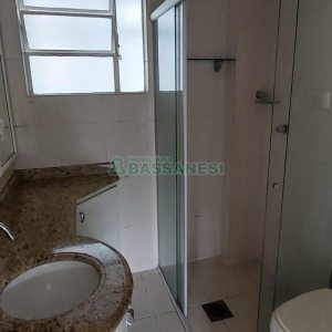 Apartamento com 70m², 2 dormitórios, 1 vaga, no bairro Petrópolis em Caxias do Sul para Alugar