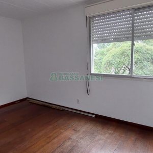 Apartamento com 70m², 2 dormitórios, 1 vaga, no bairro Petrópolis em Caxias do Sul para Alugar