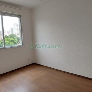 Apartamento com 70m², 2 dormitórios, 1 vaga, no bairro Petrópolis em Caxias do Sul para Alugar