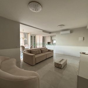 Apartamento com 111m², 3 dormitórios, 2 vagas, no bairro Cristo Redentor em Caxias do Sul para Alugar