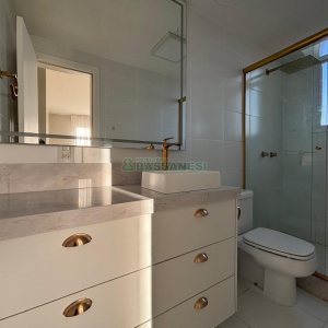 Apartamento com 111m², 3 dormitórios, 2 vagas, no bairro Cristo Redentor em Caxias do Sul para Alugar