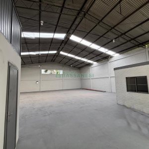 Pavilhão com 300m², no bairro Jardim Eldorado em Caxias do Sul para Alugar