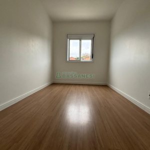 Apartamento com 62m², 2 dormitórios, 1 vaga, no bairro Kayser em Caxias do Sul para Alugar