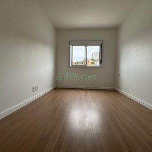 Apartamento com 62m², 2 dormitórios, 1 vaga, no bairro Kayser em Caxias do Sul para Alugar