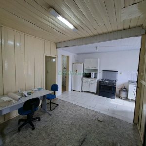 Casa com 40m², 2 dormitórios, no bairro Pio X em Caxias do Sul para Alugar