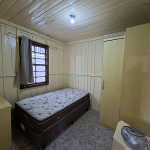 Casa com 40m², 2 dormitórios, no bairro Pio X em Caxias do Sul para Alugar