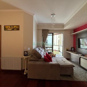Apartamento com 108m², 2 dormitórios, 1 vaga, no bairro São Pelegrino em Caxias do Sul para Alugar