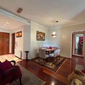 Apartamento com 108m², 2 dormitórios, 1 vaga, no bairro São Pelegrino em Caxias do Sul para Alugar