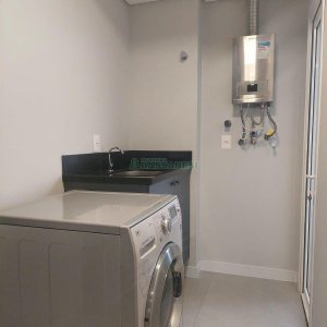 Apto Mobiliado, 1 dormitório, 1 vaga, no bairro Santa Catarina em Caxias do Sul para Alugar