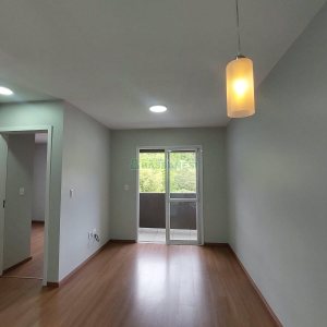 Apartamento com 65m², 2 dormitórios, 1 vaga, no bairro Nossa Senhora das Graças em Caxias do Sul para Alugar