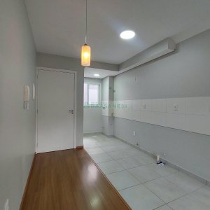 Apartamento com 65m², 2 dormitórios, 1 vaga, no bairro Nossa Senhora das Graças em Caxias do Sul para Alugar