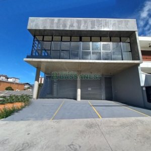 Loja com 145m², 1 vaga, no bairro Sagrada Família em Caxias do Sul para Alugar