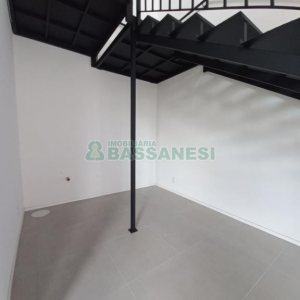 Loja com 145m², 1 vaga, no bairro Sagrada Família em Caxias do Sul para Alugar