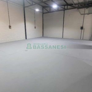 Pavilhão com 180m², 1 vaga, no bairro São José em Caxias do Sul para Alugar