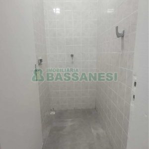 Pavilhão com 180m², 1 vaga, no bairro São José em Caxias do Sul para Alugar