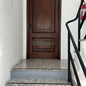 Loja com 200m², no bairro Cinqüentenário em Caxias do Sul para Alugar