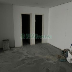 Loja com 200m², no bairro Cinqüentenário em Caxias do Sul para Alugar