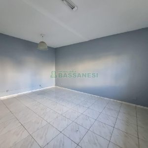 Loja com 150m², no bairro Pio X em Caxias do Sul para Alugar