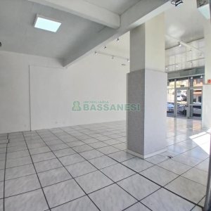 Loja com 156m², no bairro Lourdes em Caxias do Sul para Alugar