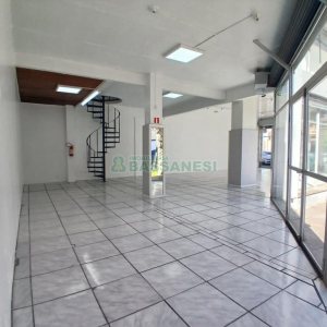 Loja com 156m², no bairro Lourdes em Caxias do Sul para Alugar