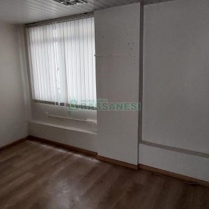 Sobreloja com 200m², no bairro São Pelegrino em Caxias do Sul para Alugar