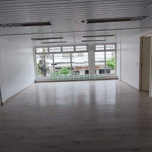 Sobreloja com 200m², no bairro São Pelegrino em Caxias do Sul para Alugar